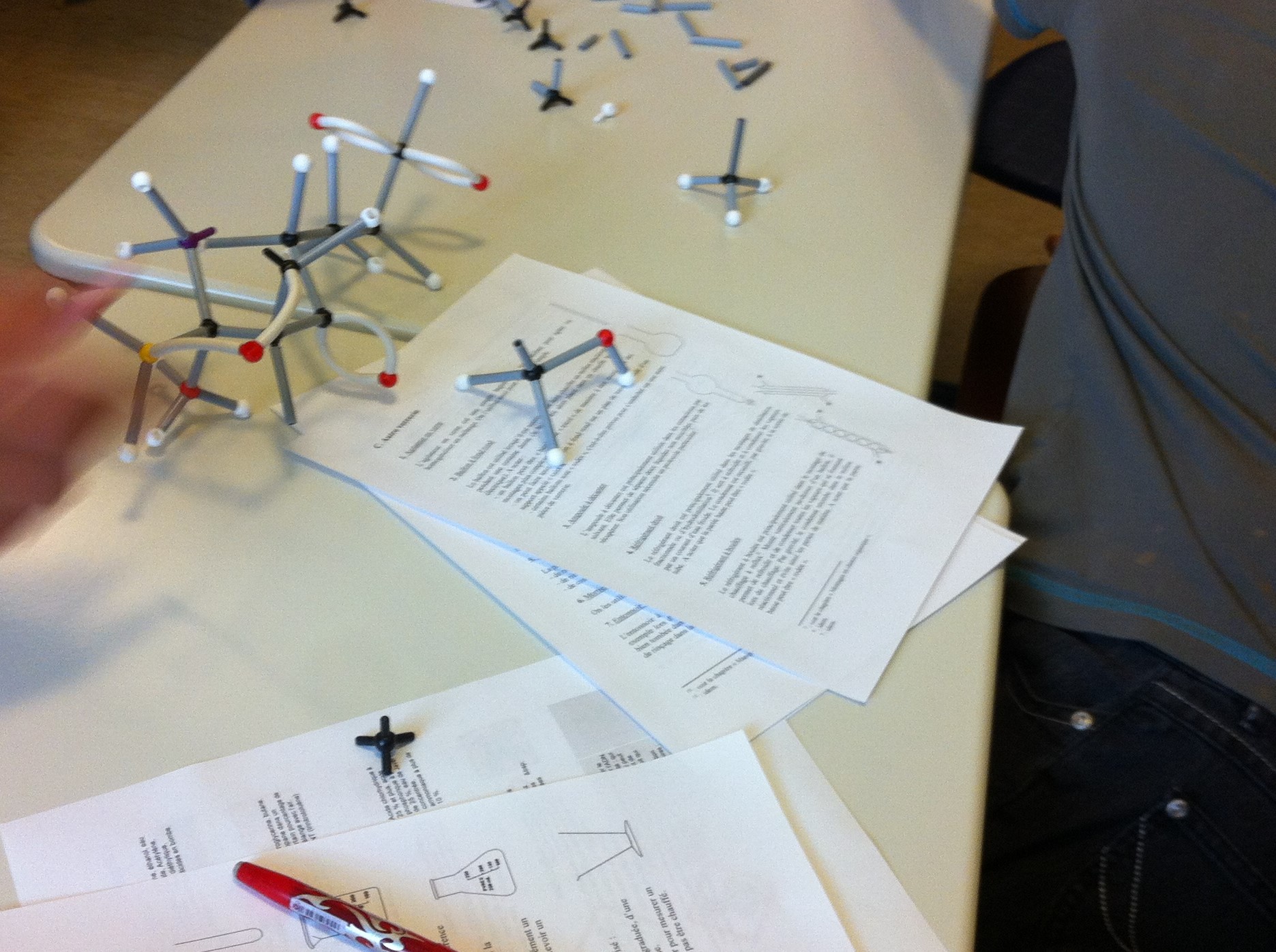 Secondaires builing chemical models